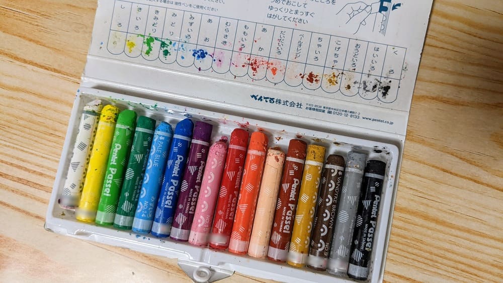 ぺんてるのクレヨンお手入れ前