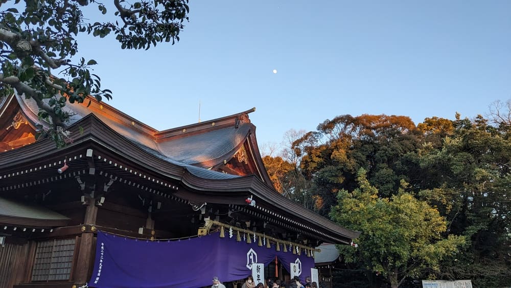 寺社仏閣と月